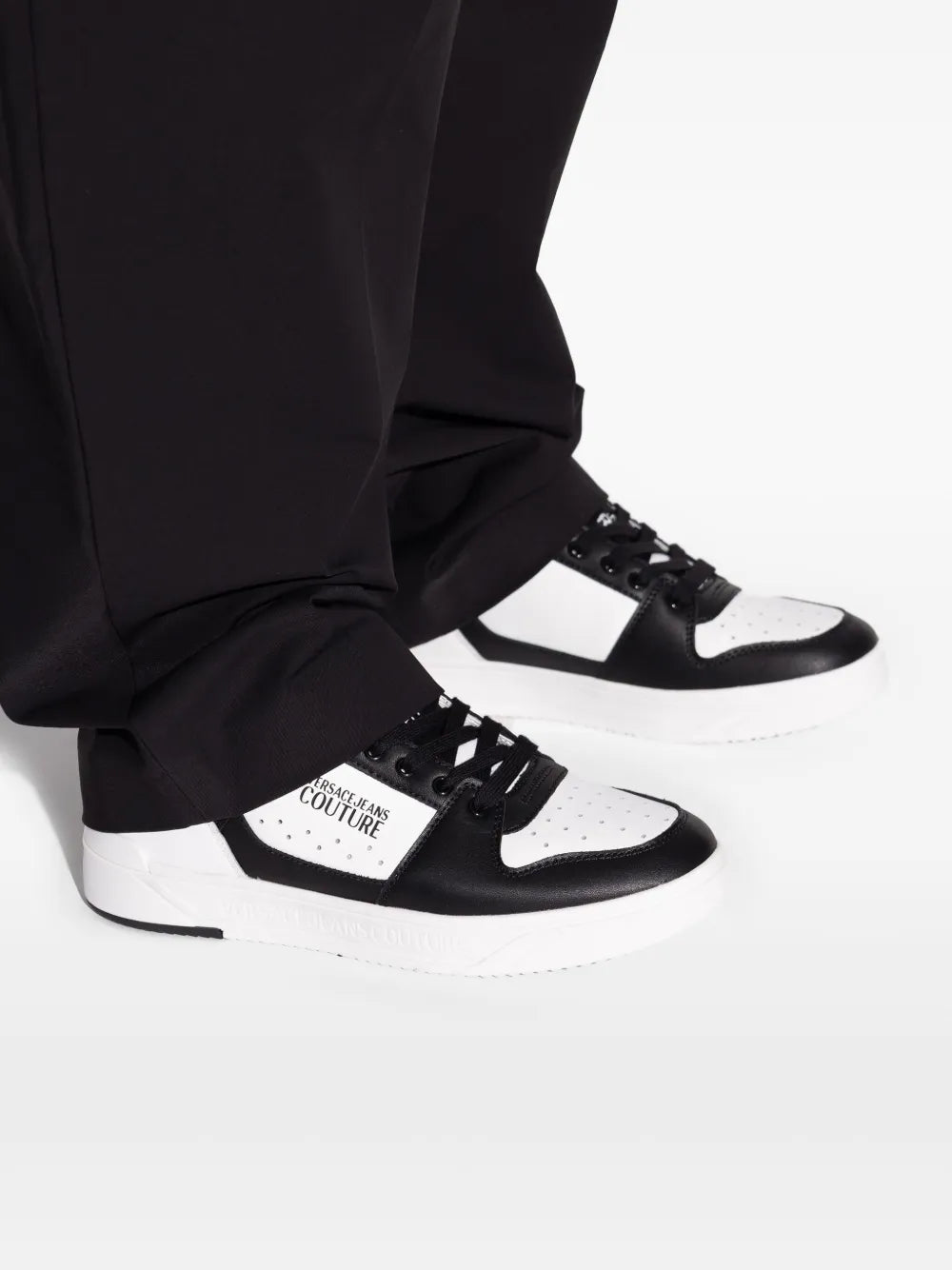 Versace Jeans Couture Logo-Print Sneakers