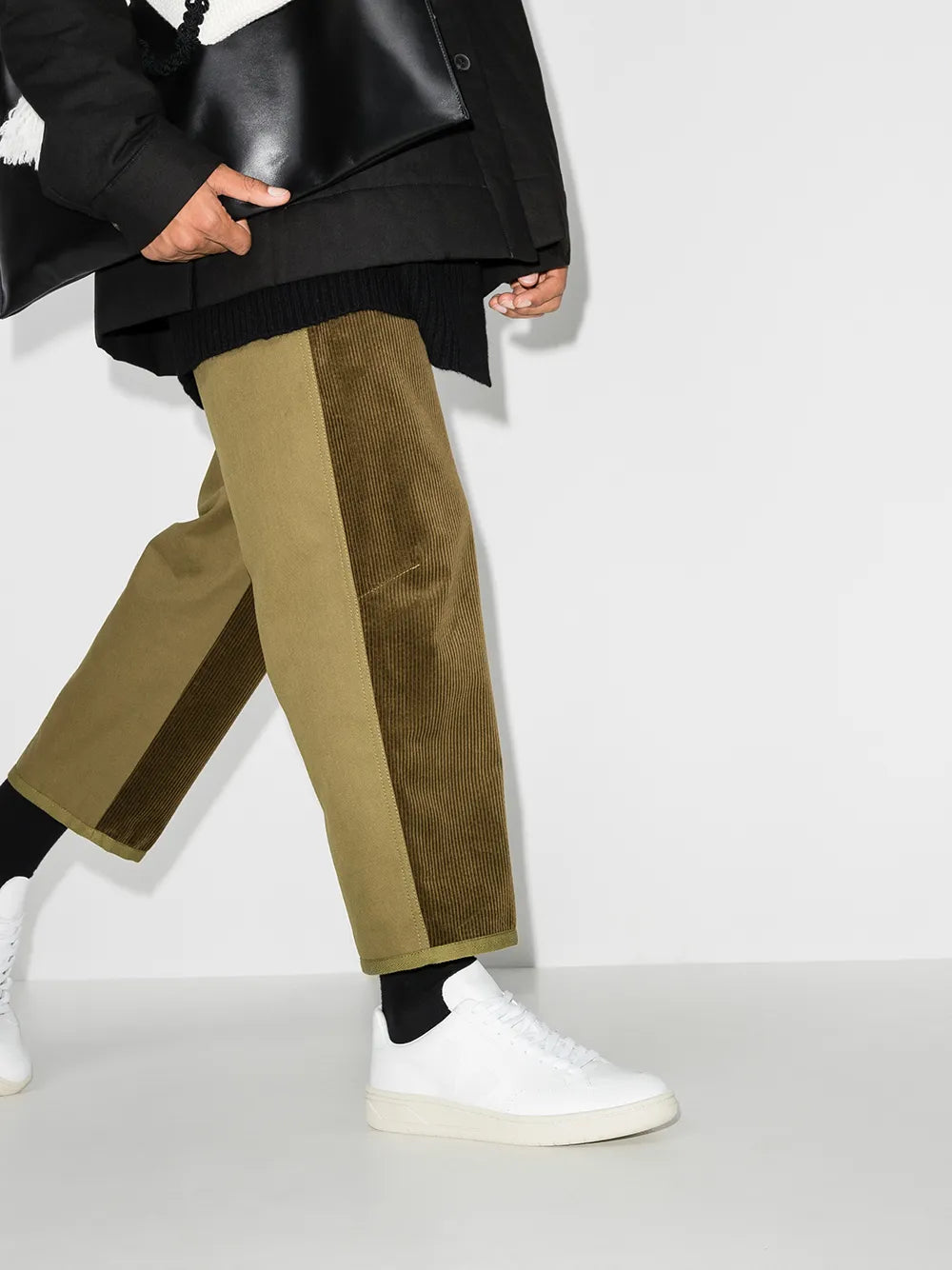 Veja V-12 Low-Top Sneakers
