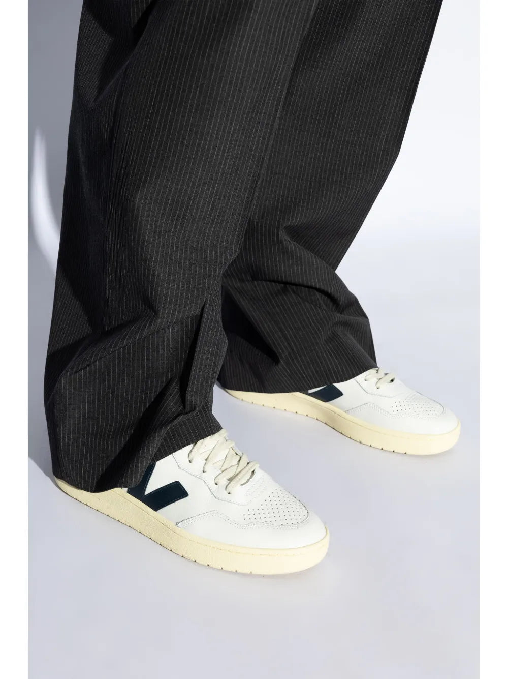 Veja V-90 Sneakers