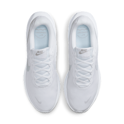 Nike Revolution 8